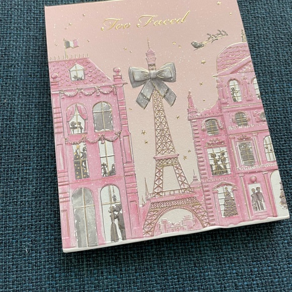 Too Faced Eyeshadow Palette - Picture 3 of 3
